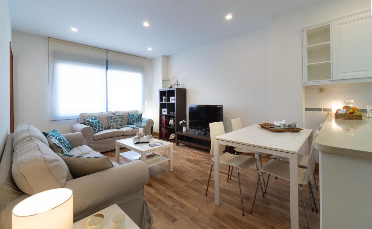 Malaga Centro Maria Zambrano Apartment Bagian luar foto