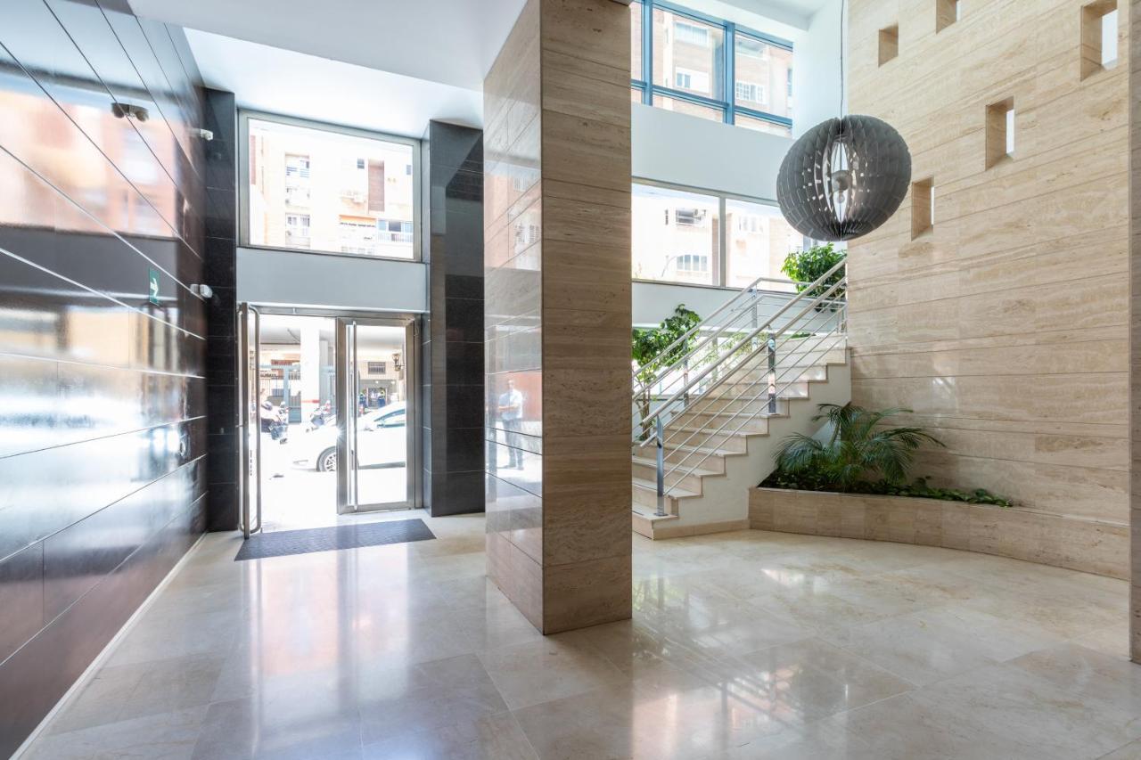 Malaga Centro Maria Zambrano Apartment Bagian luar foto