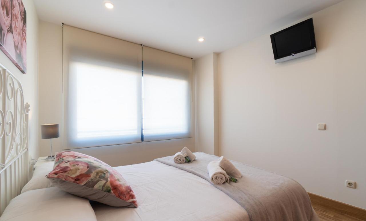 Malaga Centro Maria Zambrano Apartment Bagian luar foto