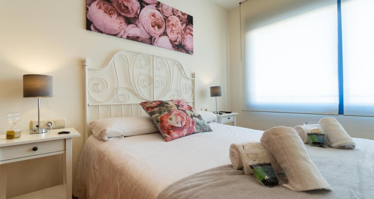 Malaga Centro Maria Zambrano Apartment Bagian luar foto