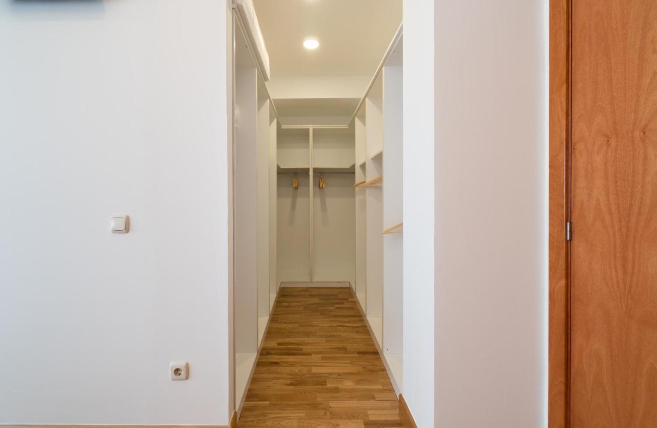 Malaga Centro Maria Zambrano Apartment Bagian luar foto